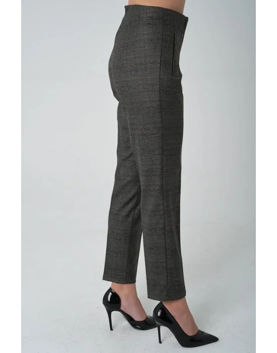 MetuCa Kadın Kahve Kareli Yüksek Bel Pens Detaylı Havuç Kesim Kumaş Pantolon