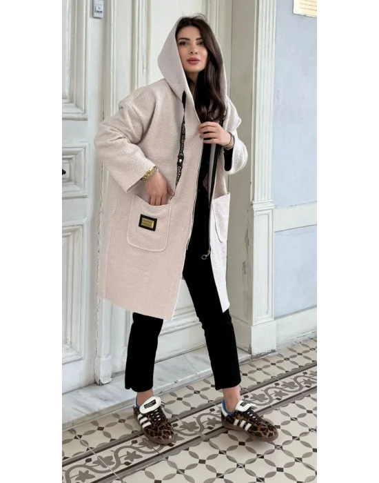 MetuCa Kadın Krem Kapüşonlu Fermuarlı Cepli Oversize Buklet Kaban Mont Hırka