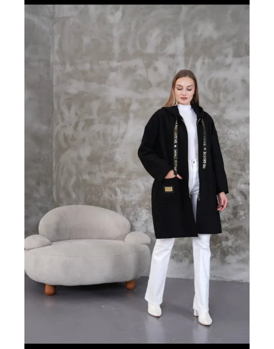 MetuCa Kadın Siyah Kapüşonlu Fermuarlı Cepli Oversize Buklet Kaban Mont Hırka