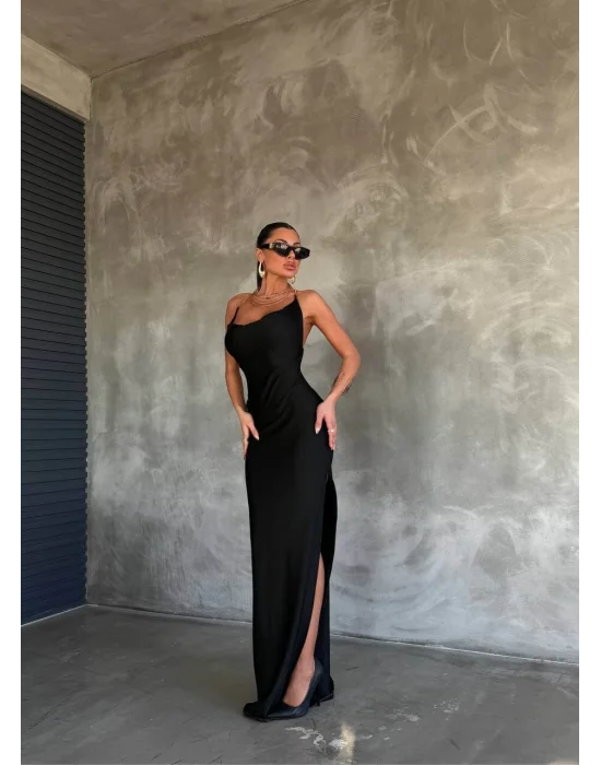 MetuCa Kadın Siyah Zincir Askılı Sırt Dekolteli Yırtmaçlı Saten Abiye Maxi Elbise