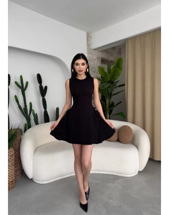 More İnci Detaylı Elbise