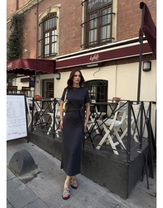 Osy Modal Yumuşak Dokulu Kumaş Bisiklet Yaka Kısa Kollu Kuşaklı Uzun Elbise - Füme