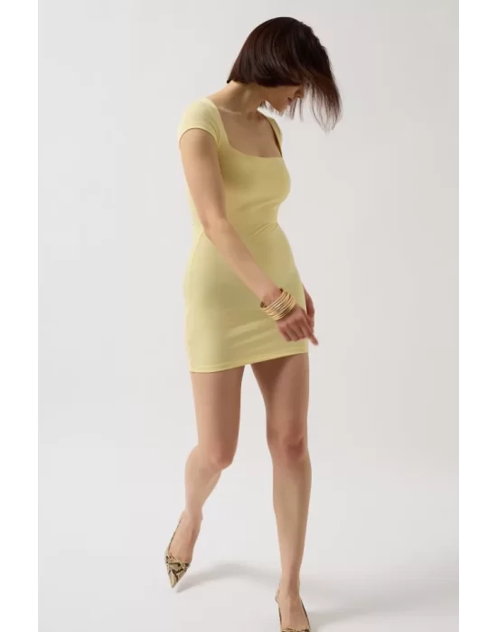 Pencere Detay Mini Dekolte Elbise