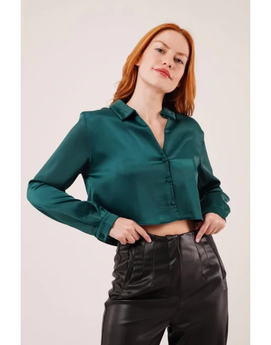 Saten Crop Model Yeşil Gömlek