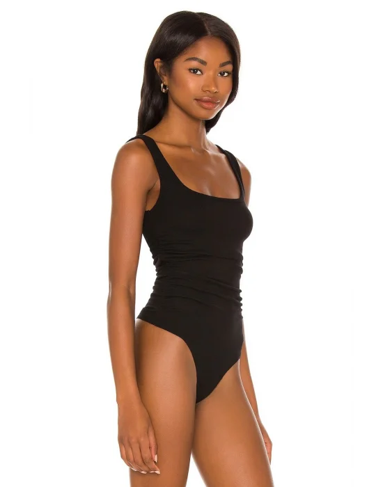 Sıfır Kol Kare Yaka Büzgülü Bodysuit