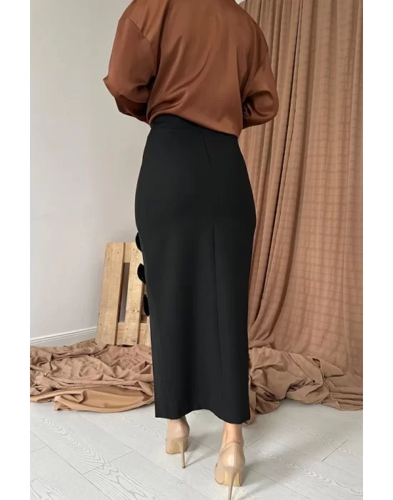 Siyah Fiyonk Detaylı Etek