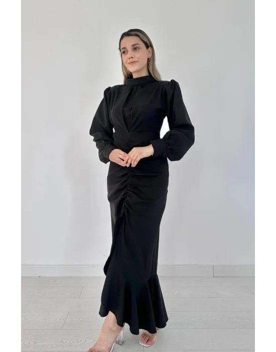 Siyah Volanlı Uzun Kol Elbise