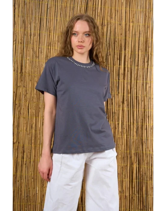 Yakası Taşlı Tshirt - Füme