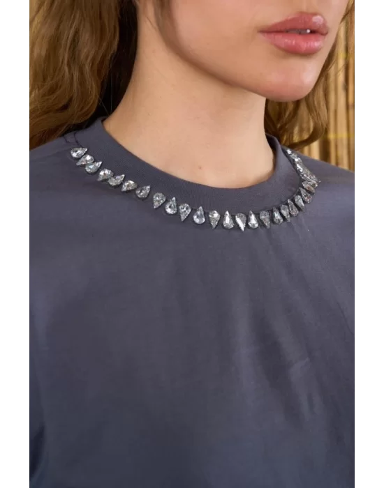 Yakası Taşlı Tshirt - Füme
