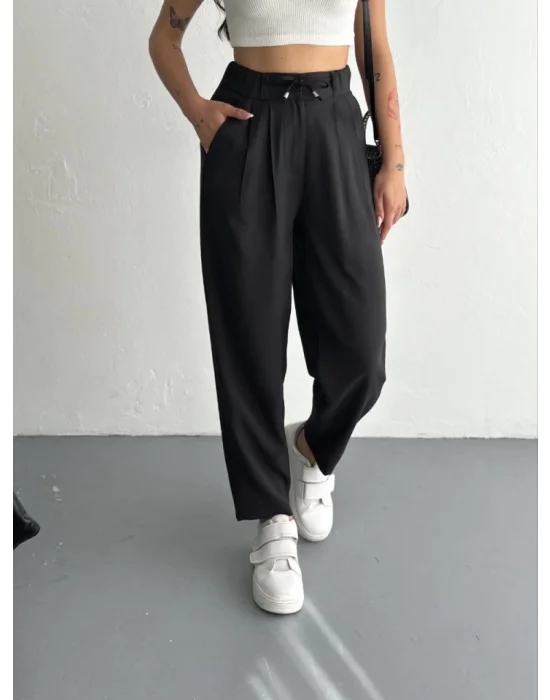 Yüksel Bel Rahat Paça Pantalon - Siyah