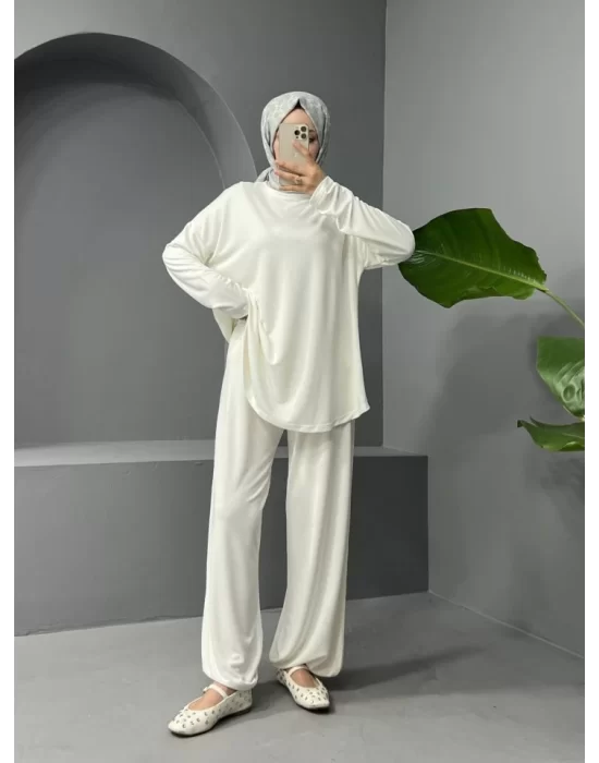 Yuvarlak Yaka Oval Kesim Cepli Pantolonlu Osyho Takım -Beyaz