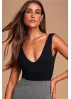 Kadın Siyah V Yaka Toparlayıcı Sırt Dekolte Sıfır Kol String Form Ipek Jarse Çıtçıtlı Bodysuit