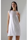 Kadın Beyaz Oversize Sıfır Kol Bisiklet Yaka Basic Günlük Içlik Tunik Viscon Kumaş