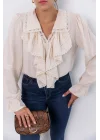 Kadın Ekru V Yaka Fırfırlı Dantel Güpür Detaylı Balon Kol Vintage Romantik Bluz