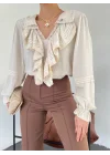 Kadın Ekru V Yaka Fırfırlı Dantel Güpür Detaylı Balon Kol Vintage Romantik Bluz