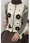 Kadın Bej Çiçek Nakışlı Bisiklet Yaka Düğmeli Örgü Triko Hırka