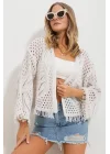 Kadın Beyaz Sırtı Kelebek Motifli Ajurlu Püsküllü Bohem Triko Hırka