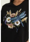 Kadın Siyah Pamuklu Yusufçuk ve Çiçek İşlemeli Boncuk Detaylı V Yaka Tişört