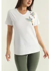 Kadın Beyaz V Yaka Kuş Nakışlı Payet İşlemeli %100 Pamuklu Tişört