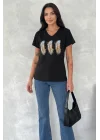 Kadın Siyah V Yaka Üçlü Tüy Desenli ve Parıltı Detaylı Pamuklu Tişört