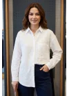 Kadın Beyaz Kabartma Desenli Pamuklu Oversize Gömlek Tek Cepli Salaş Bluz