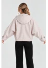 Kadın Bej Kapüşonlu İçi Astarlı Düğmeli Yarasa Kol Oversize Kısa Trençkot