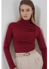 938 Büzgü Detaylı Dik Yaka Sandy Bluz - Bordo