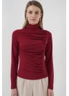 938 Büzgü Detaylı Dik Yaka Sandy Bluz - Bordo