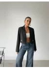 ARKASI İNCİ DÜĞME DETAYLI CROP CEKET - Siyah