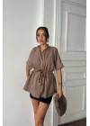 BEL BÜZGÜ DETAYLI POPLİN GÖMLEK - Kahverengi