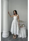 Beyaz Arkası Korse Detaylı Uzun Elbise
