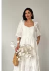 Beyaz Düğmeli Brode Elbise