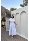 Beyaz Nakışlı İşlemeli Elbise