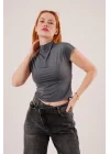 Boğazlı Parlak Kumaş Antrasit Crop