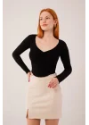 Geniş Yaka Siyah Basic Body Bluz