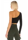 MetuCa Kadın Siyah Tek Omuz Asimetrik Yaka Uzun Kollu Jarse Kumaş Crop Bluz