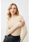 Kadın Bej Balıkçı Yaka Parmak Geçmeli Pamuklu Body Bluz