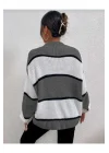 Kadın Gri Beyaz Siyah Çizgili Renk Bloklu Yarım Balıkçı Yaka Oversize Triko Kazak