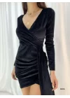 Kadın Kadife Kumaş V Yaka Belde Kuşak Detaylı Simli Mini Boy Elbise