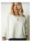 Kadın Beyaz Çoban Dikiş Detaylı Bisiklet Yaka Yumuşak Doku Crop Triko Kazak