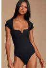 MetuCa Kadın Siyah V Detaylı Kare Yaka Kısa Kollu Jarse Kumaş Tanga Kesim Bodysuit Zıbın
