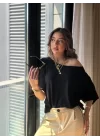 Kadın Tek Omuzu Açık Kısa Kollu Salaş Viskon Bluz
