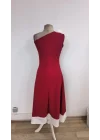 Kadın Tek Omuzu Açık Omuzlardan Kurdela Detaylı çift Renkli Ithal Krep Elbise