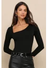 Kadın Siyah Çift Katlı Sandy Kumaş Asimetrik Yaka Uzun Kol Çıtçıtlı Tanga Bodysuit