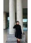 Kadın Uzun Kollu Balıkçı Yaka Salaş Kusa Akrilik Elbise