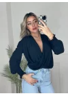 Kadın Uzun Kollu Dökümlü Kruvaze Yaka Kol Ucu Gipeli Sandy Bluz