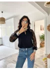 Kadın Uzun Kollu Göğüs Pencere Detay Yaka Boğazlı Kolları Tüllü Sandy Bluz