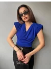 Kadın V Yaka Vatka Detay Kolsuz Dökümlü Bluz