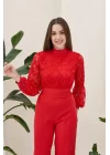 Kırmızı Üstü Dantel Tulum