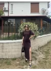 Kısa Kollu Uzun Yandan Yırtmaçlı Elbise - Kahverengi